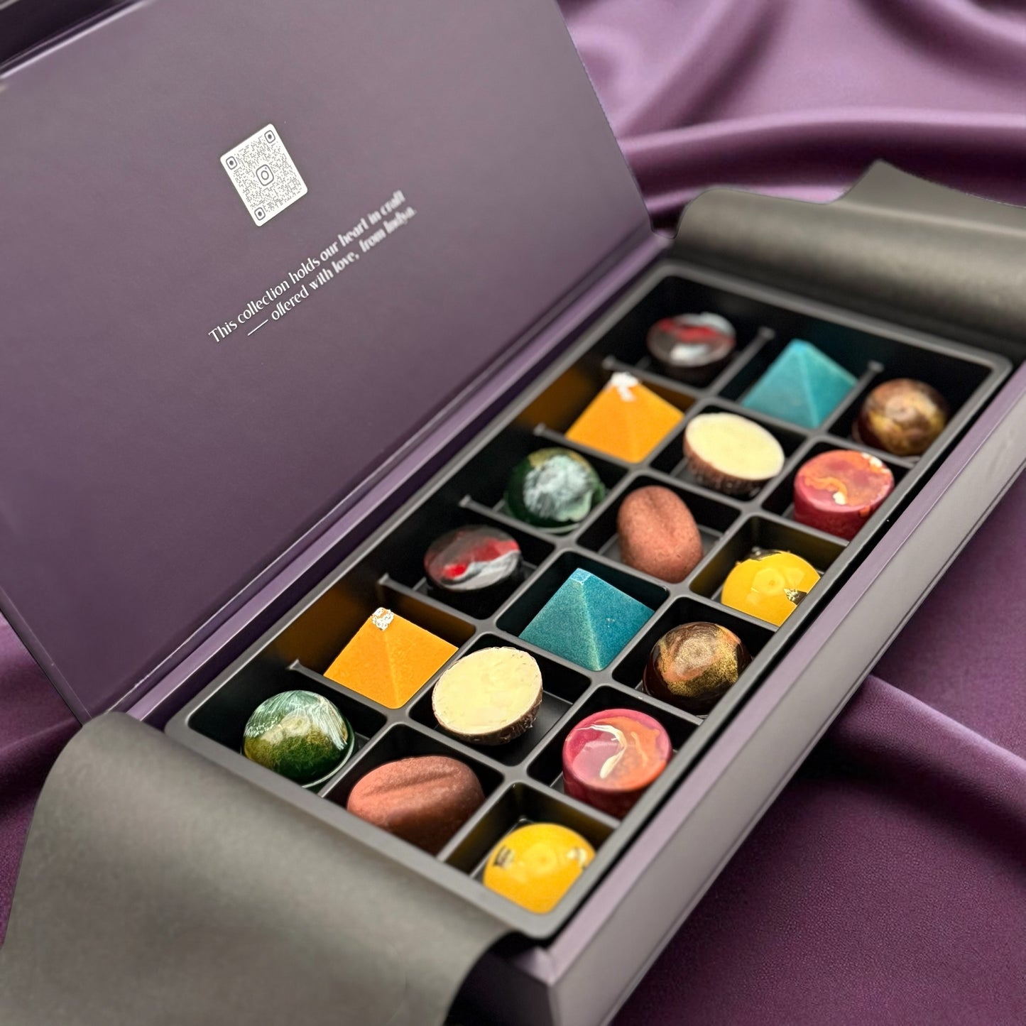 The Signature Luxe Box (18 piece)