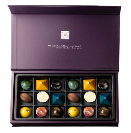 The Signature Luxe Box (18 piece)
